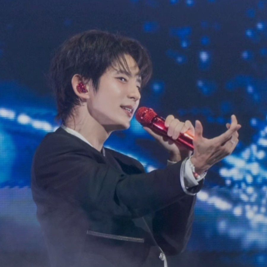 Behind-the-scenes cut of Lee Joongi