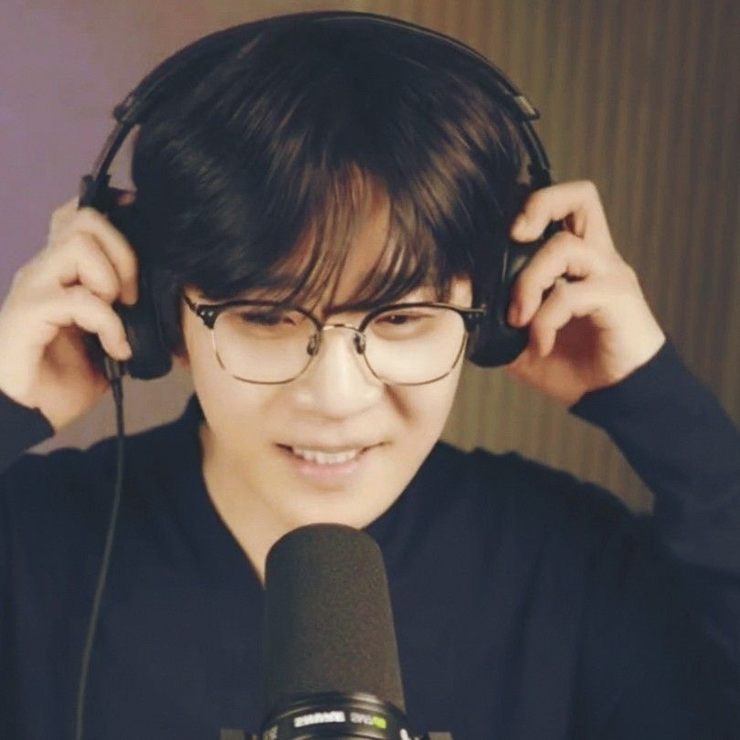 Recent activity shot of Park Jihoo (Mr. Trot 3)