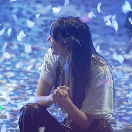 A moment captured by a fan of BADA