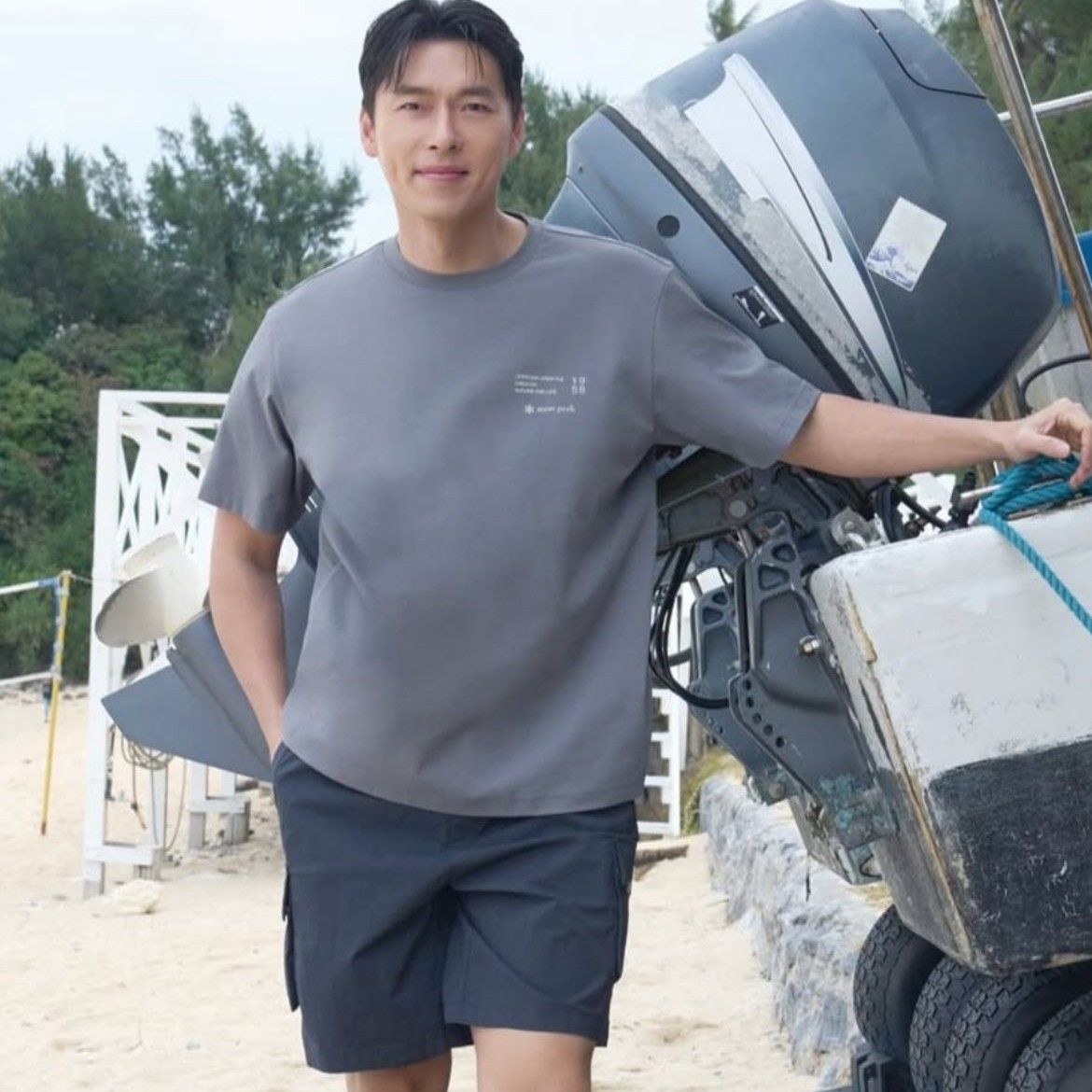 Latest photo of Hyun Bin