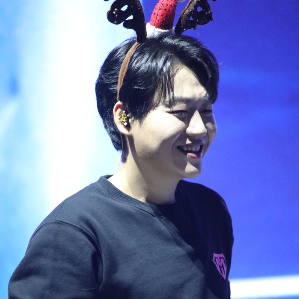 Behind-the-scenes cut of Min Soohyun