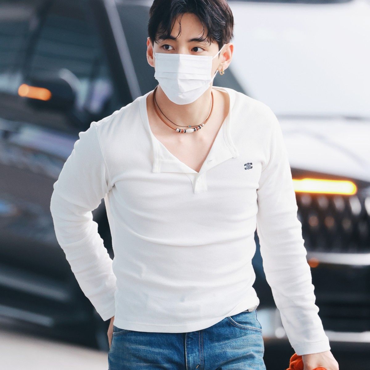 Recent activity shot of Kim Taehyung (V)
