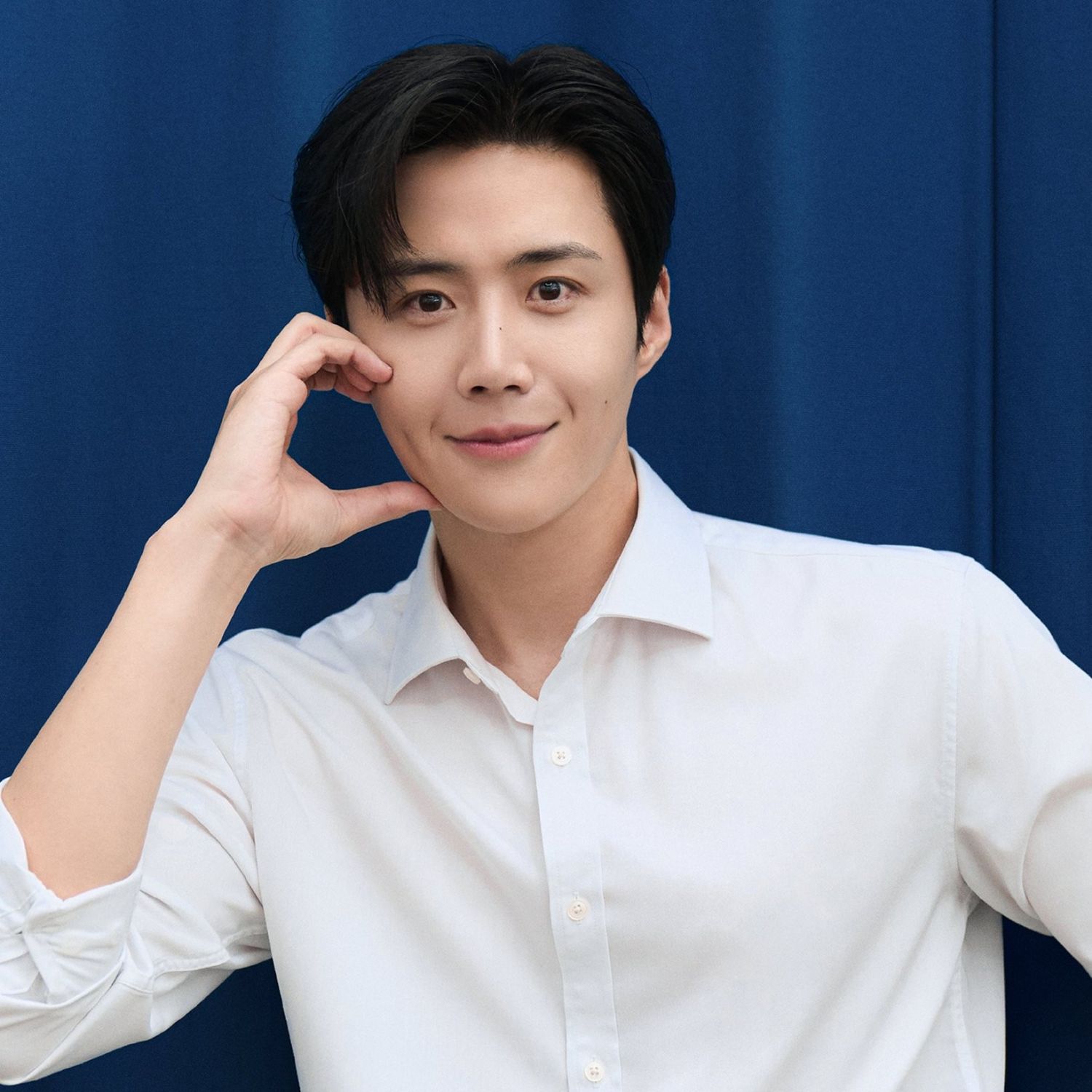 Behind-the-scenes cut of Kim Seonho