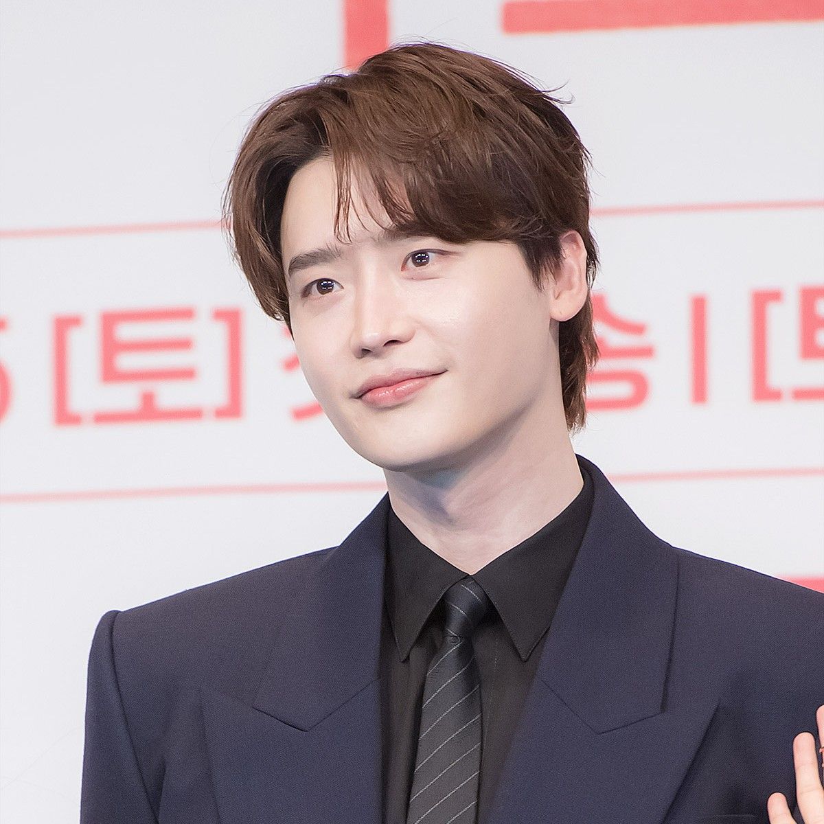 Latest photo of Lee Jongsuk