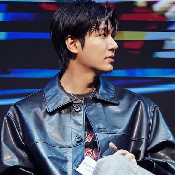 Recent activity shot of Lee Minho