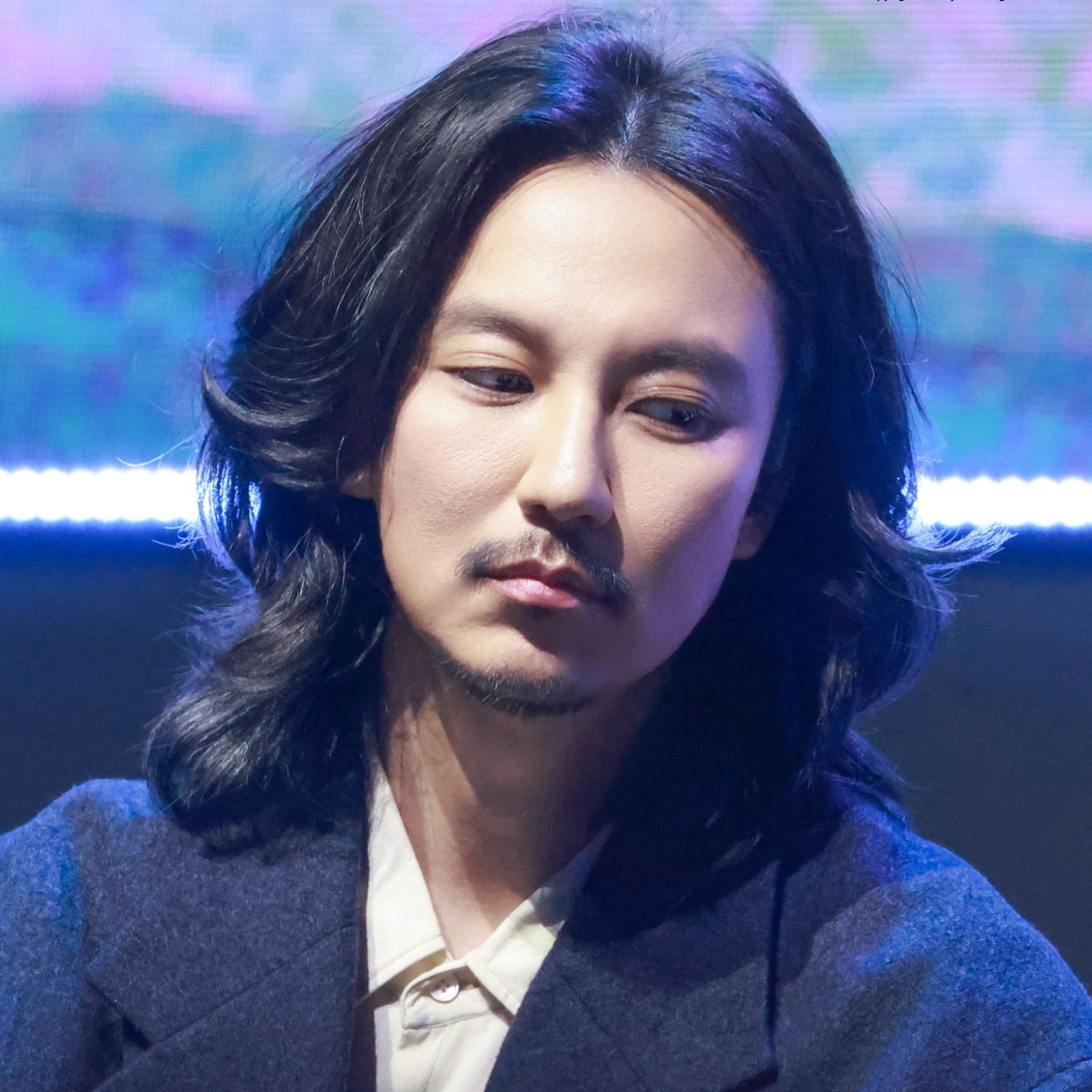 Behind-the-scenes cut of Kim Namgil