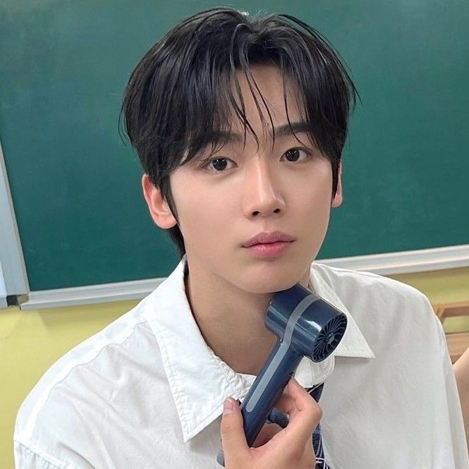 Recent activity shot of Kim Yohan
