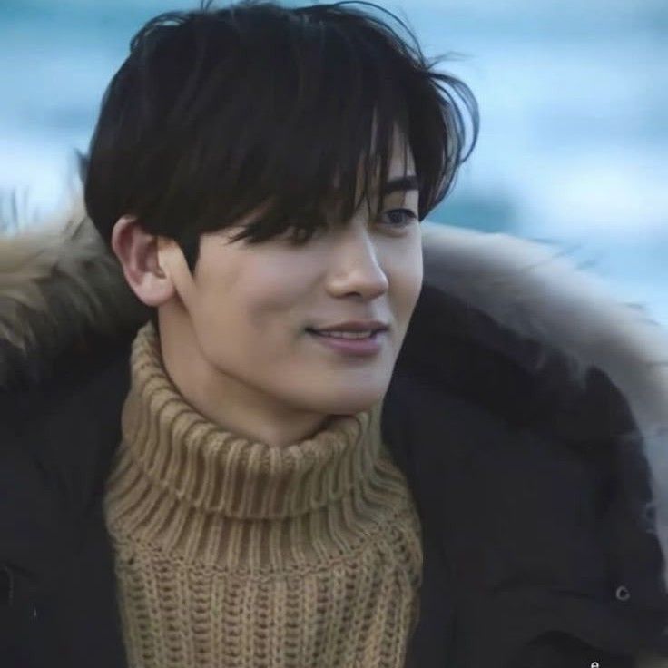 Recent activity shot of Park Hyungsik
