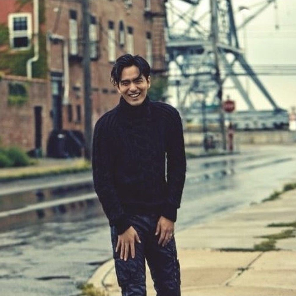 A moment captured by a fan of Lee Jinwook