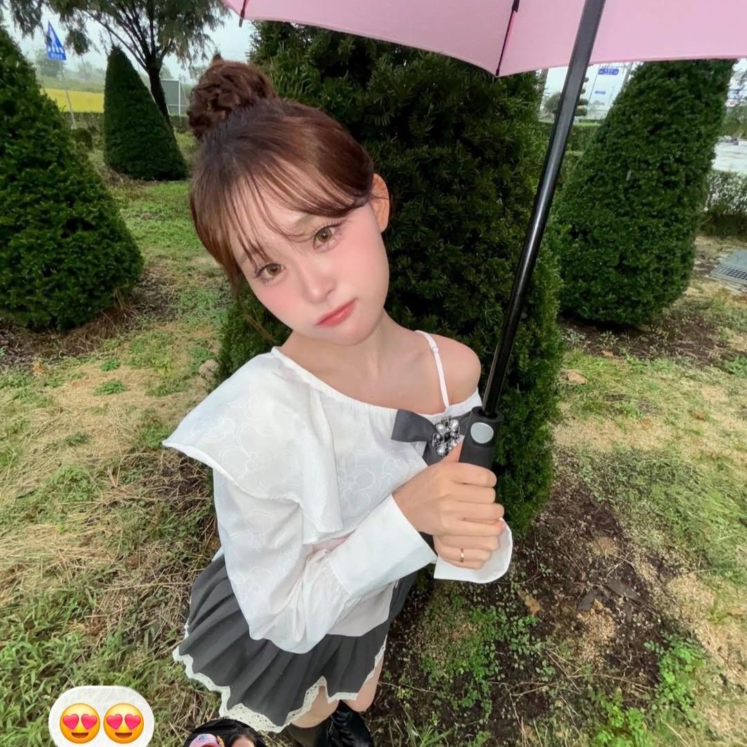 Recent activity shot of Kim Dahyun