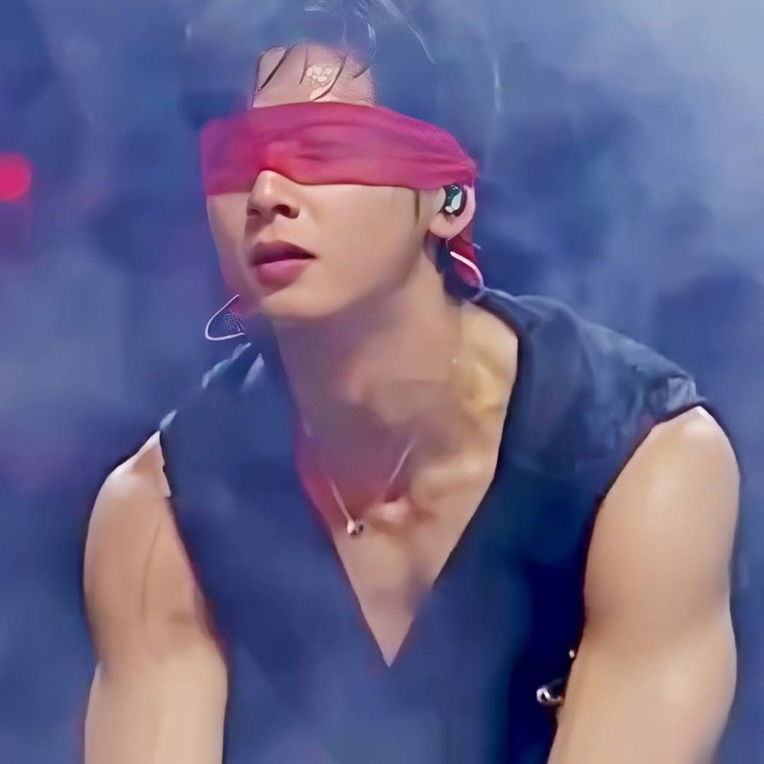 Foto terbaru dari Cha Eunwoo