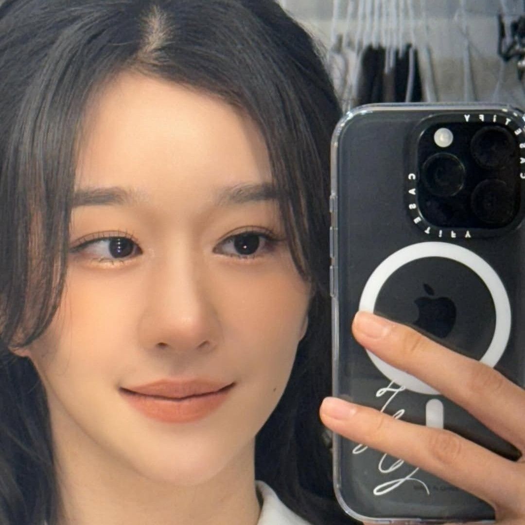 Recent activity shot of Seo Yeaji