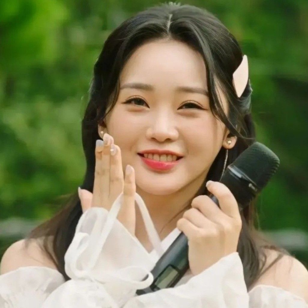 Cuplikan di balik layar dari Hong Jiyoon