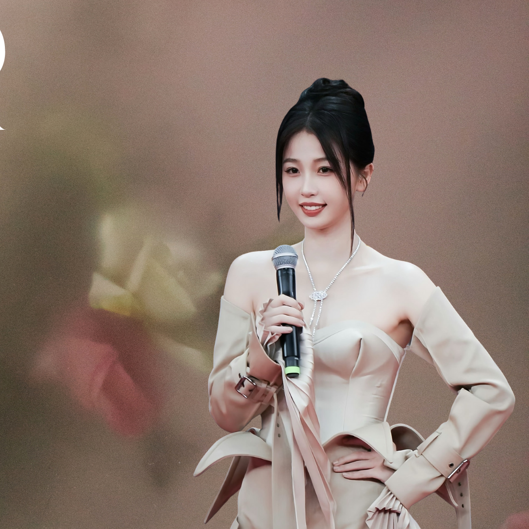 A moment captured by a fan of Esther Yu