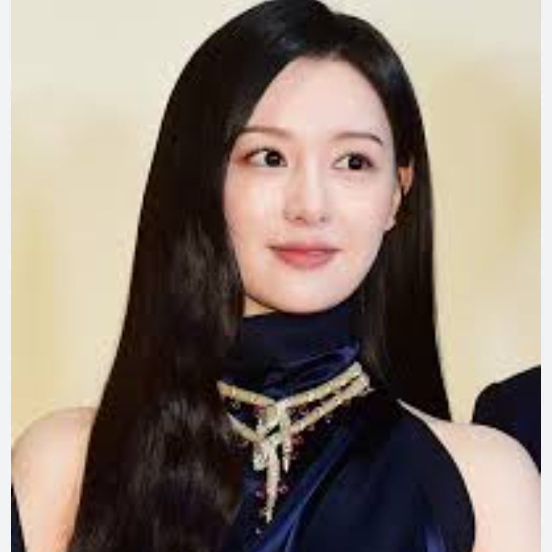 Recent activity shot of Kim Jiwon