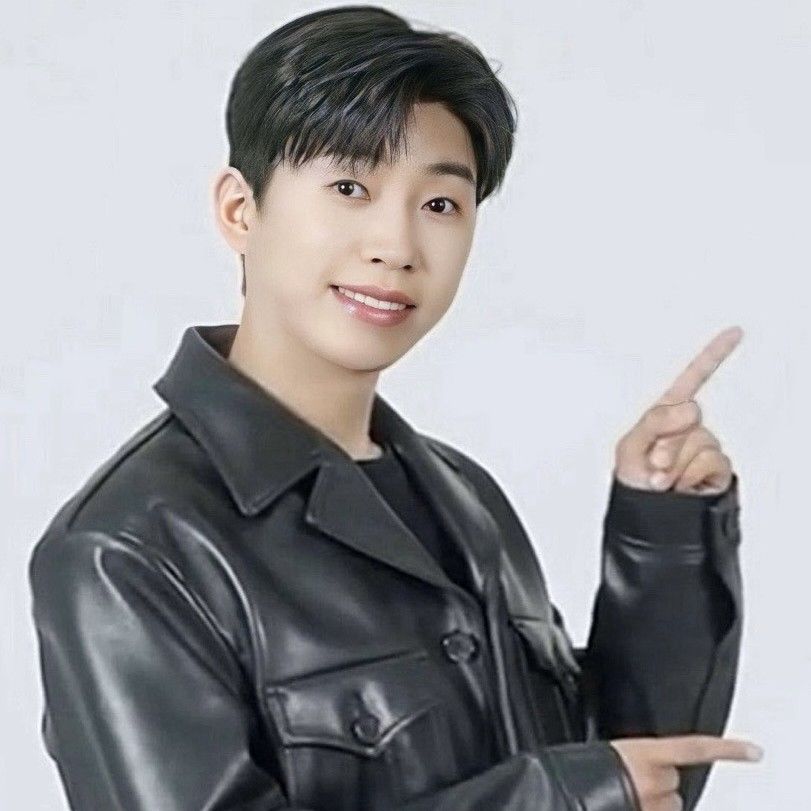 Latest photo of Lim Youngwoong