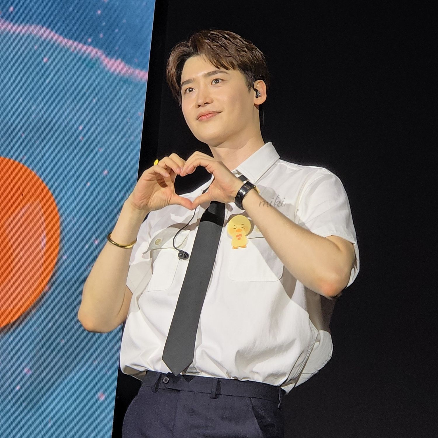 粉絲拍下的李鍾碩瞬間