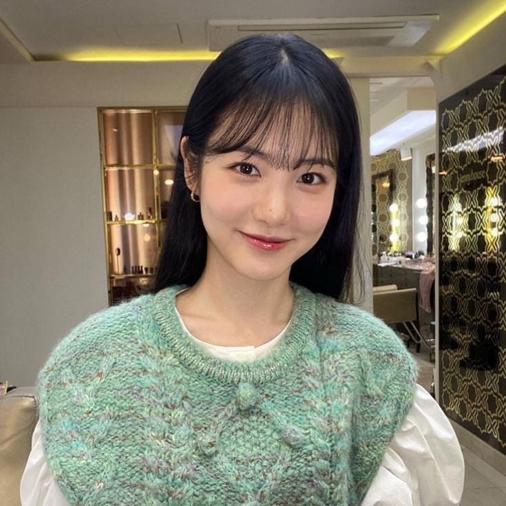 Recent activity shot of Shin Yeeun