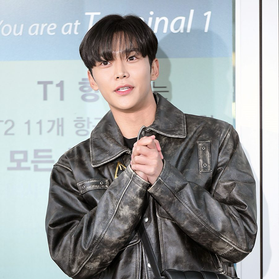 Foto terbaru dari Rowoon