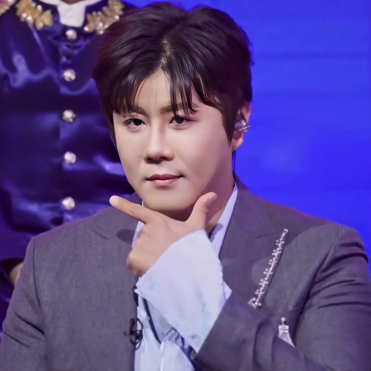 Behind-the-scenes cut of Jin Haesung