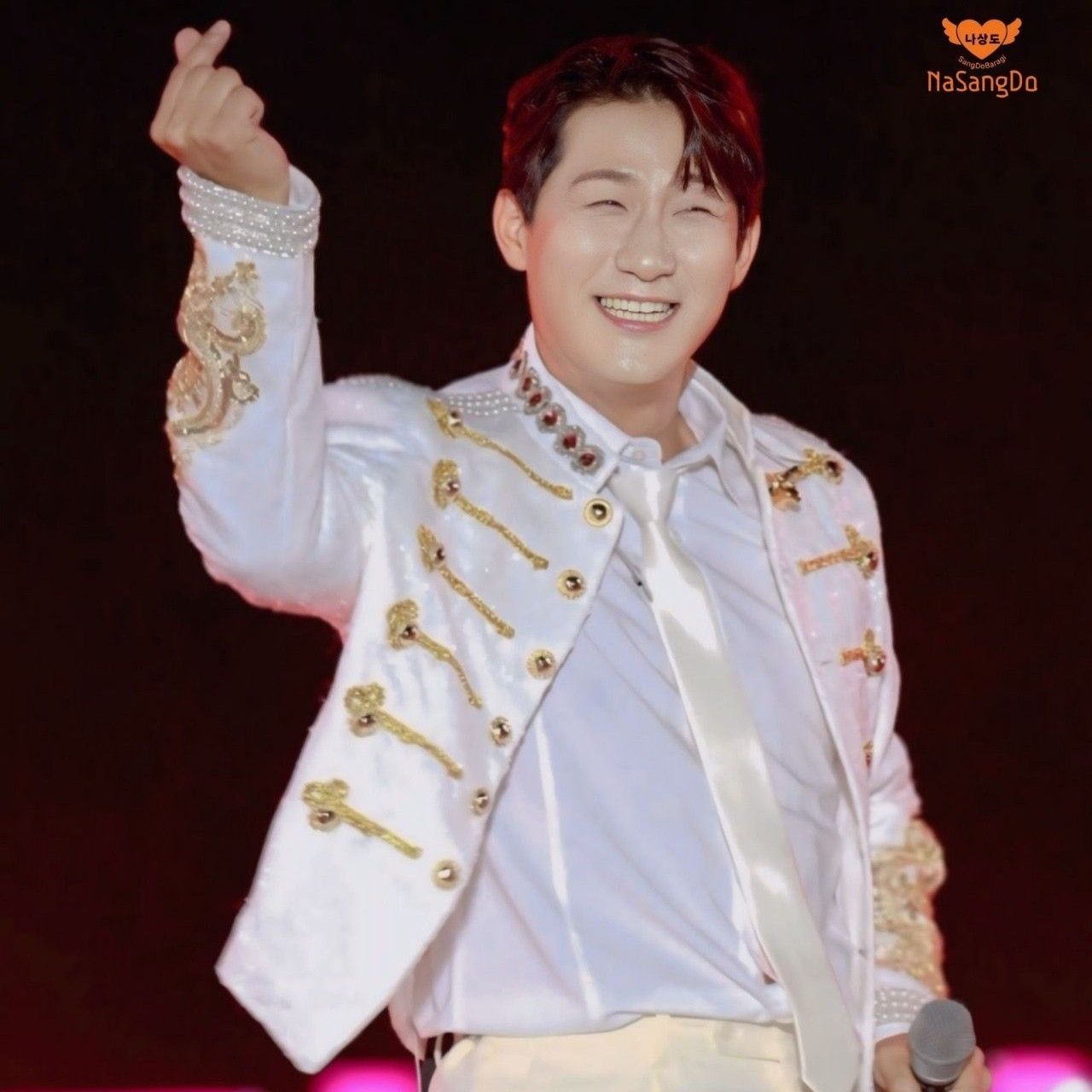 Behind-the-scenes cut of Na Sangdo