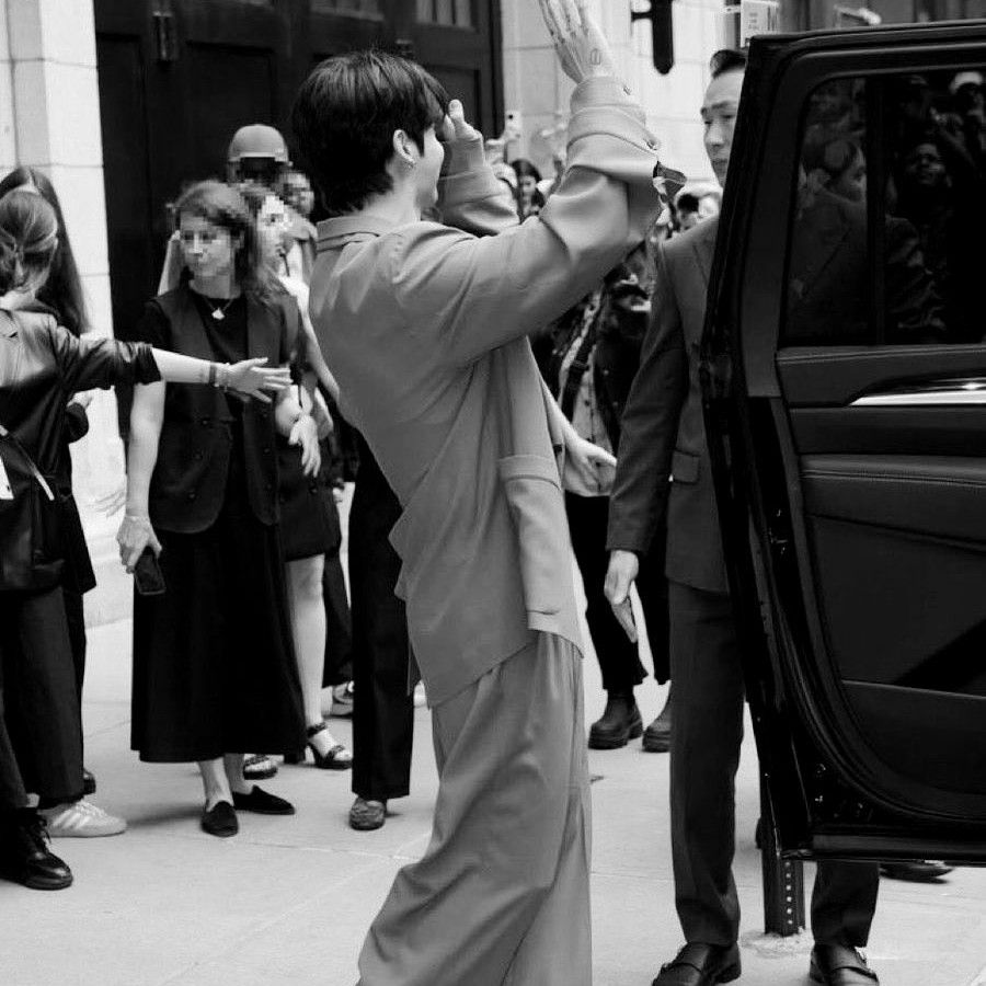 Behind-the-scenes cut of Kim Taehyung (V)