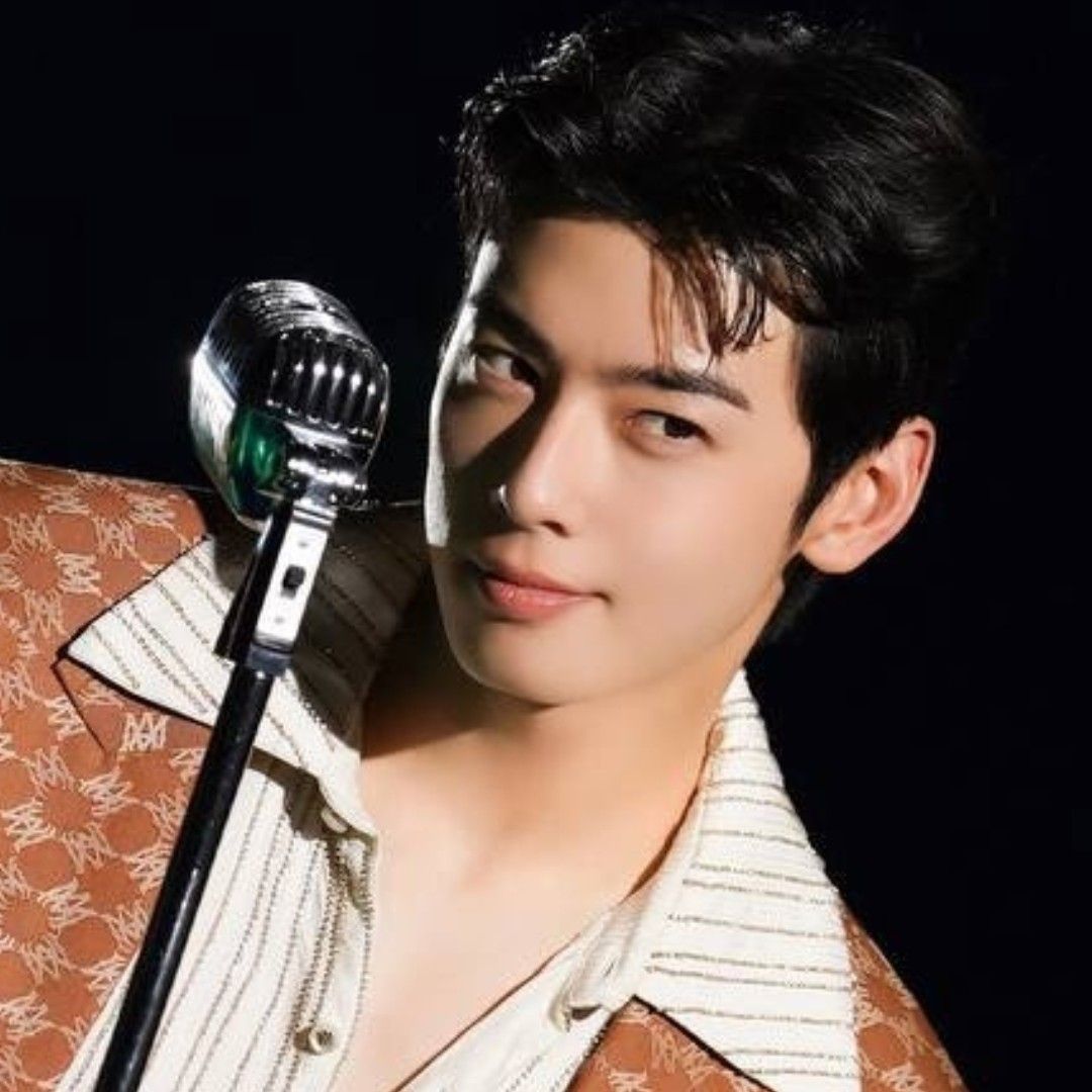 粉丝拍下的车银优瞬间