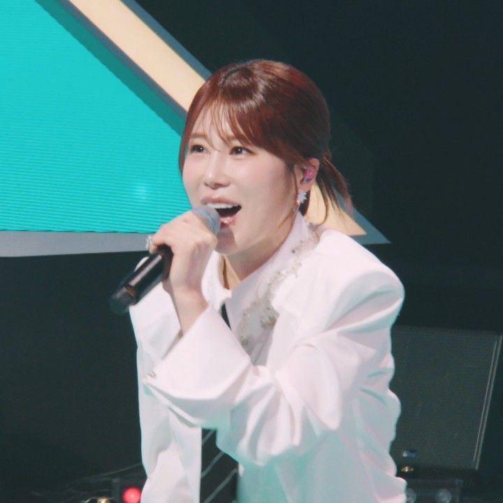 Latest photo of Kim Soyou