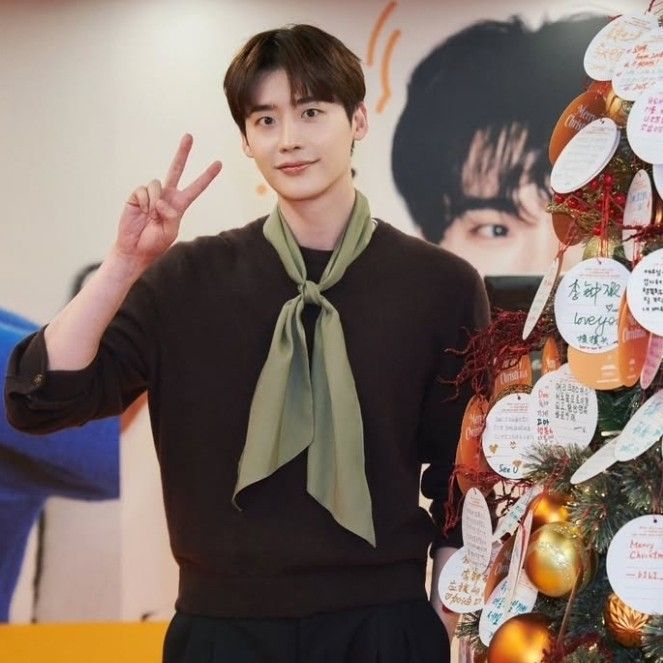 Behind-the-scenes cut of Lee Jongsuk