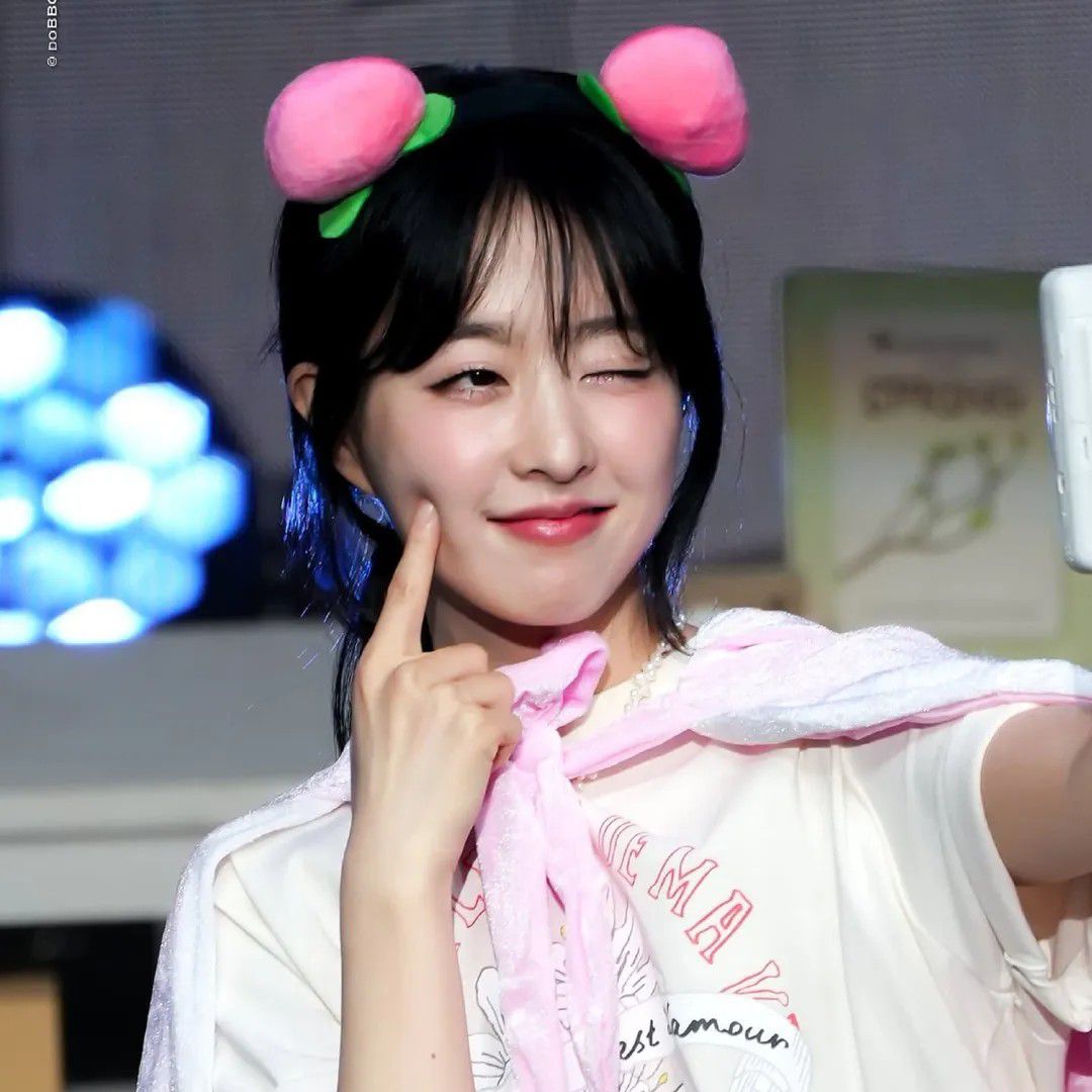 Latest photo of Park Boyoung