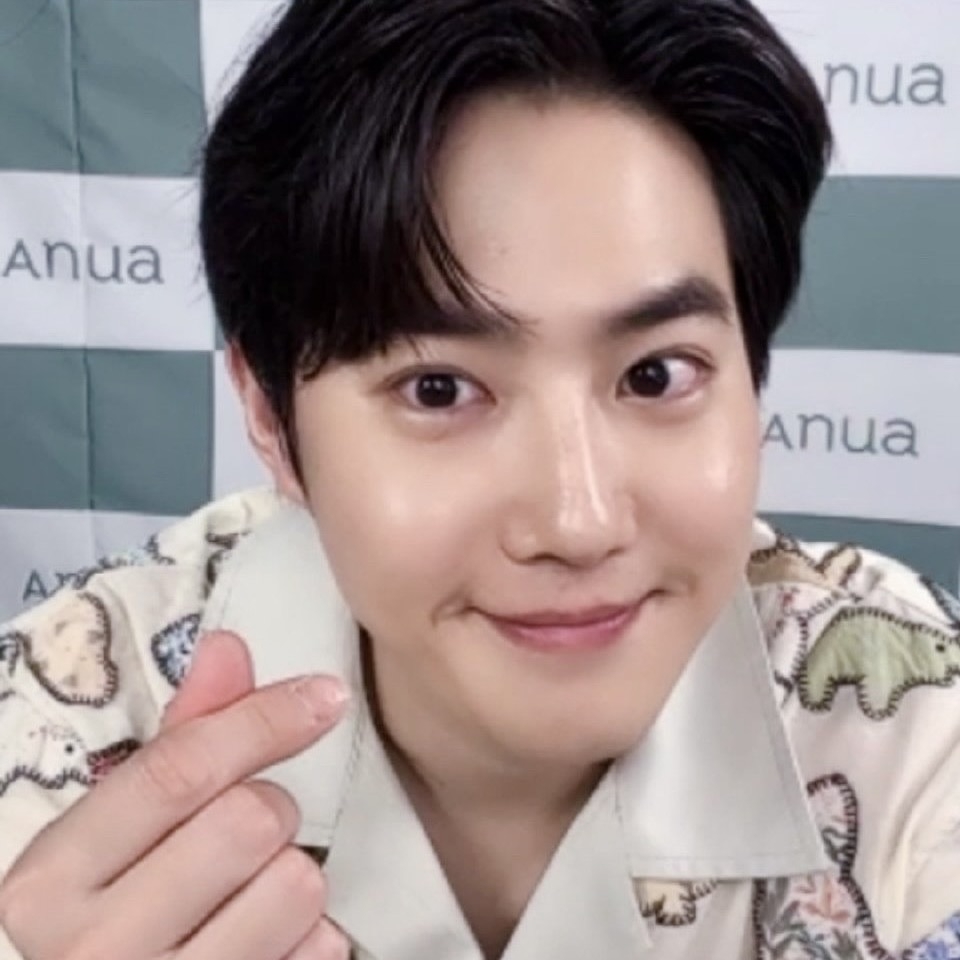 Latest photo of Suho