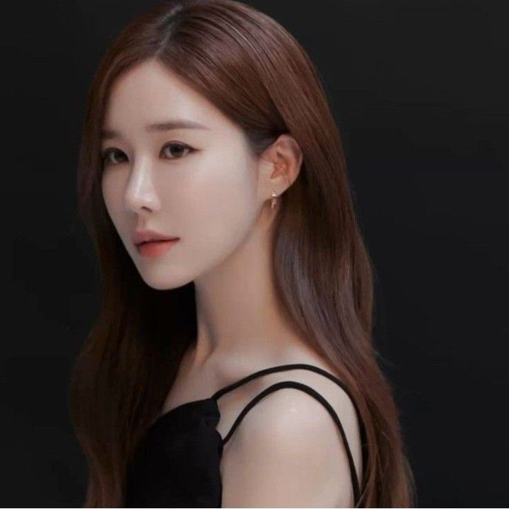 Latest photo of Yoo Inna