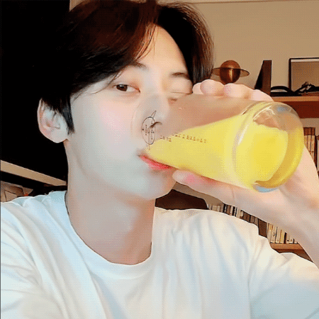 Latest photo of Hwang Minhyun