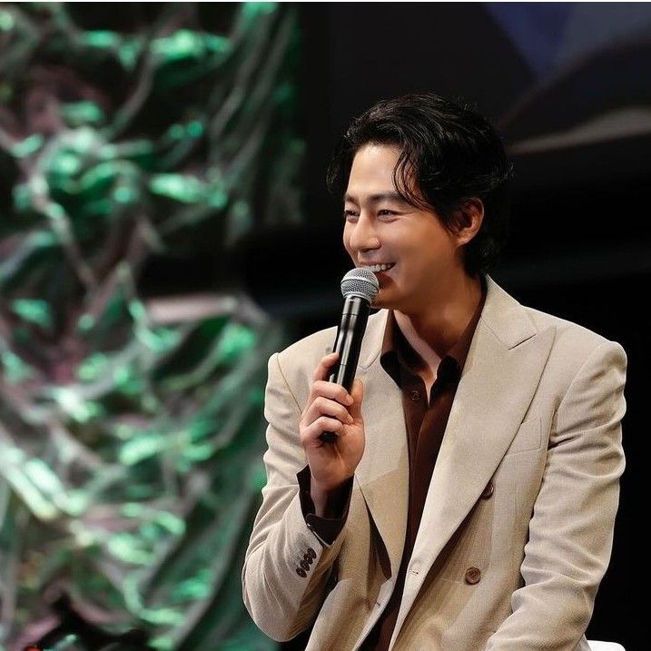 Recent activity shot of Jo Insung