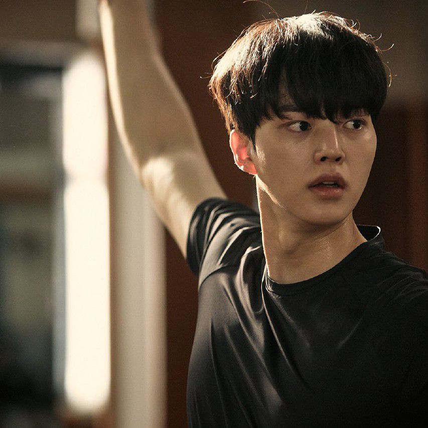 Behind-the-scenes cut of Song Kang