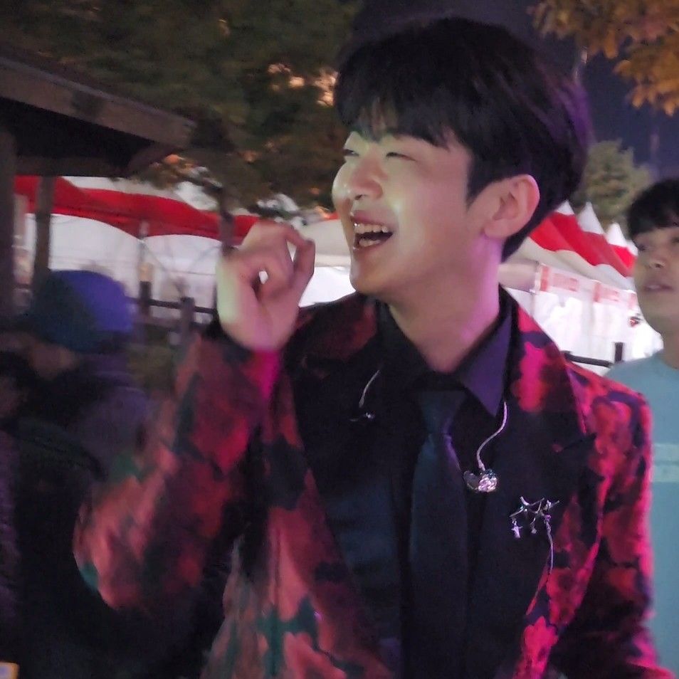 Behind-the-scenes cut of Park Minsu