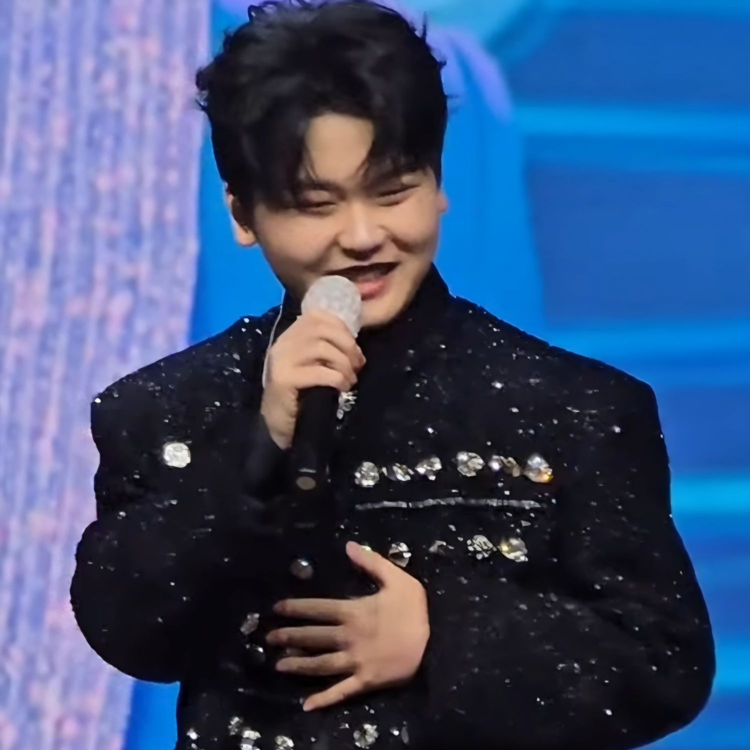 A moment captured by a fan of Park Sungon