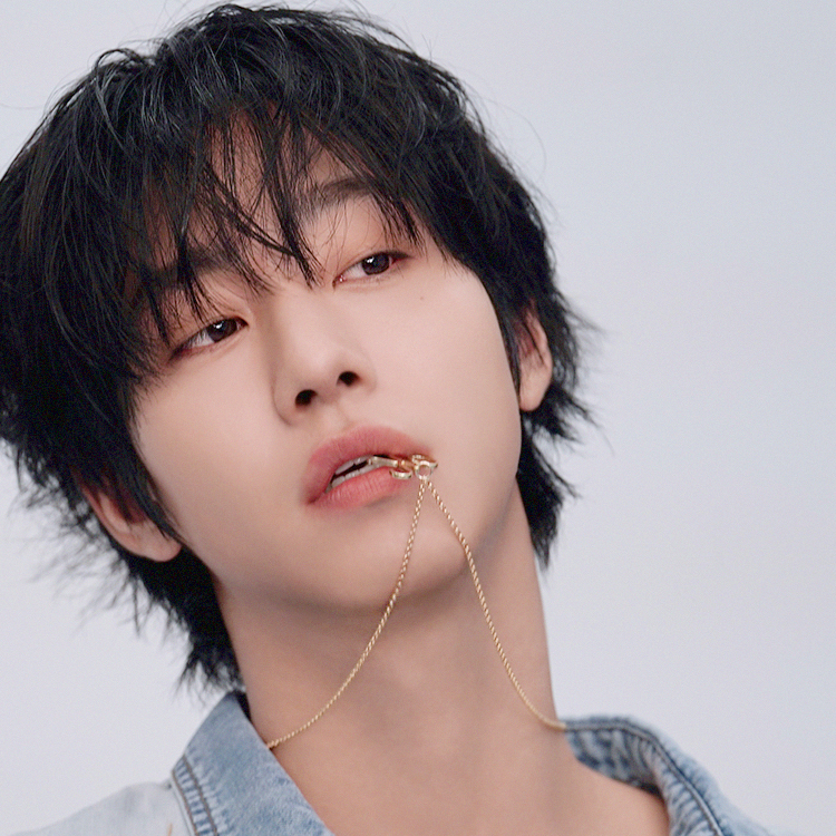 Recent activity shot of Ahn Hyoseop