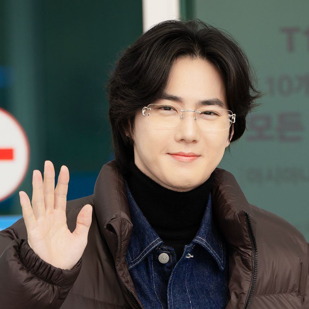 Behind-the-scenes cut of Suho