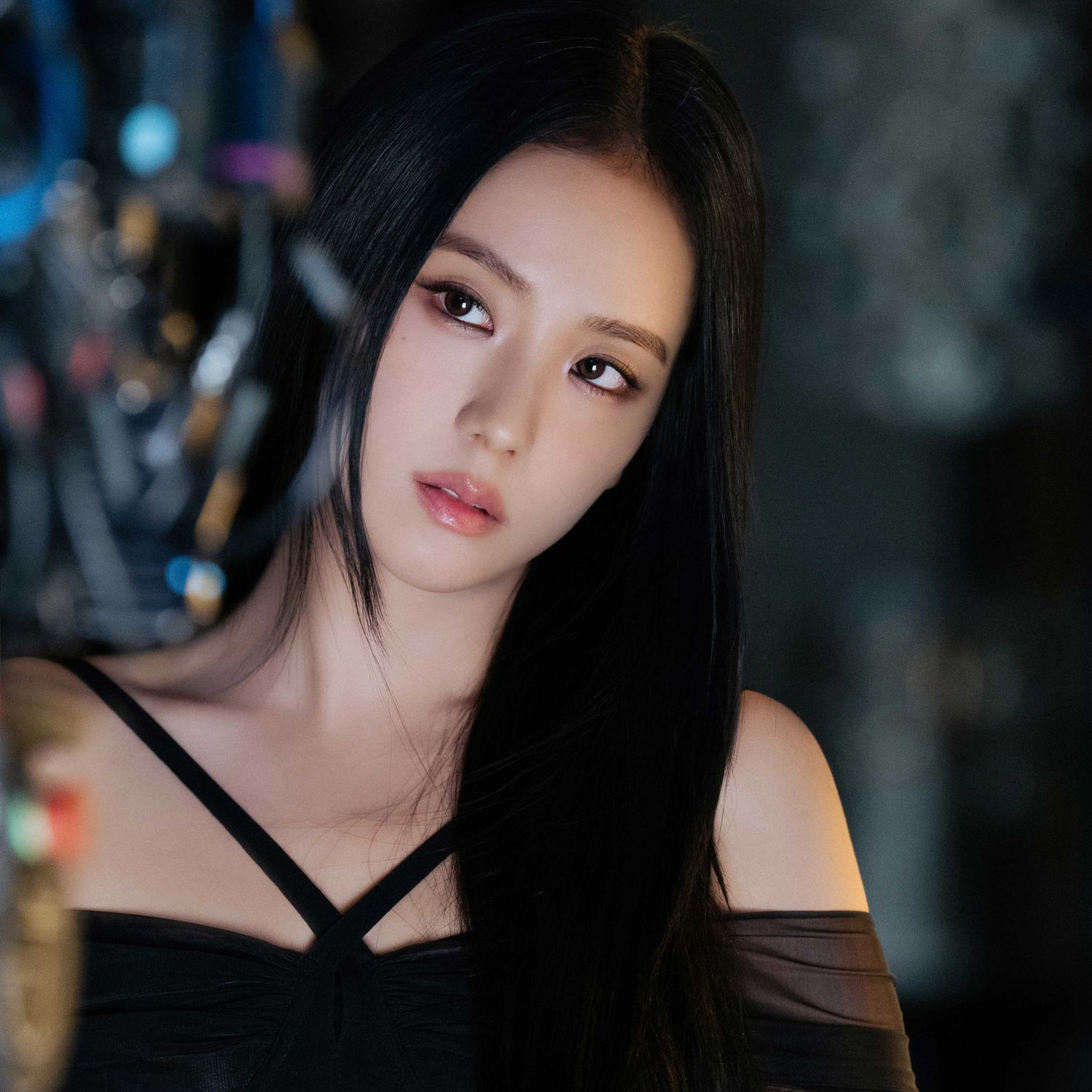 Latest photo of Jisoo (1995)