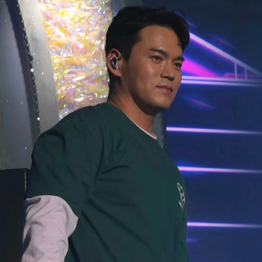 A moment captured by a fan of Lee Jung