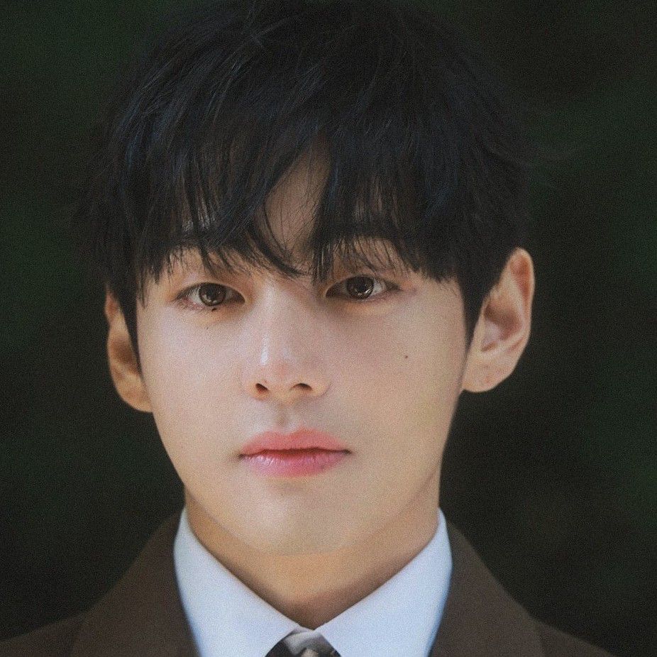 Momen yang diabadikan oleh penggemar Kim Taehyung (V)