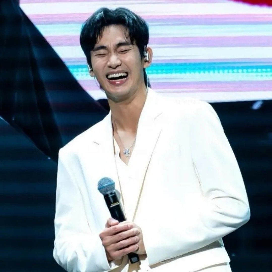 Recent activity shot of Kim Soohyun