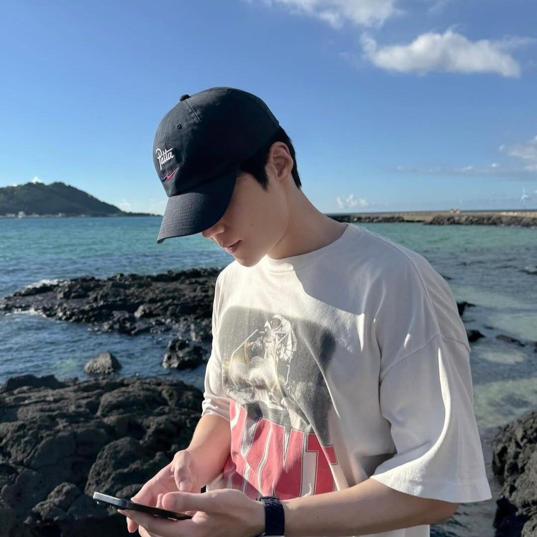 Foto terbaru dari Kim Seonho