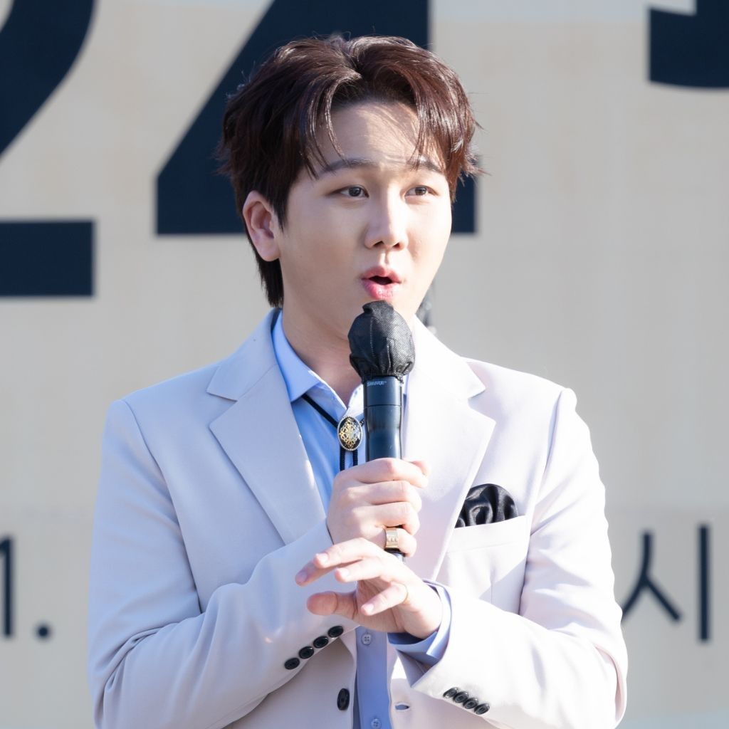 A moment captured by a fan of Kim Soochan