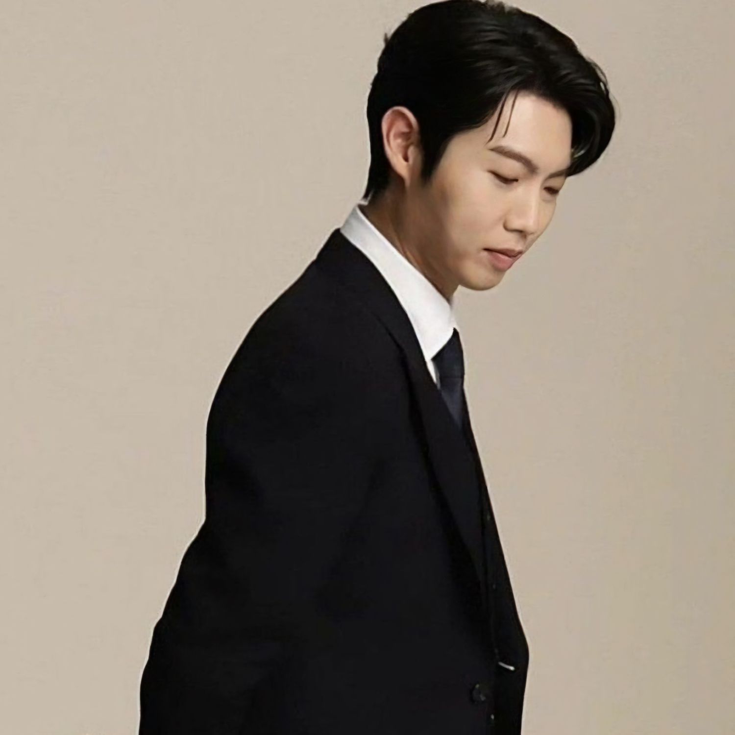 Latest photo of Son Taejin