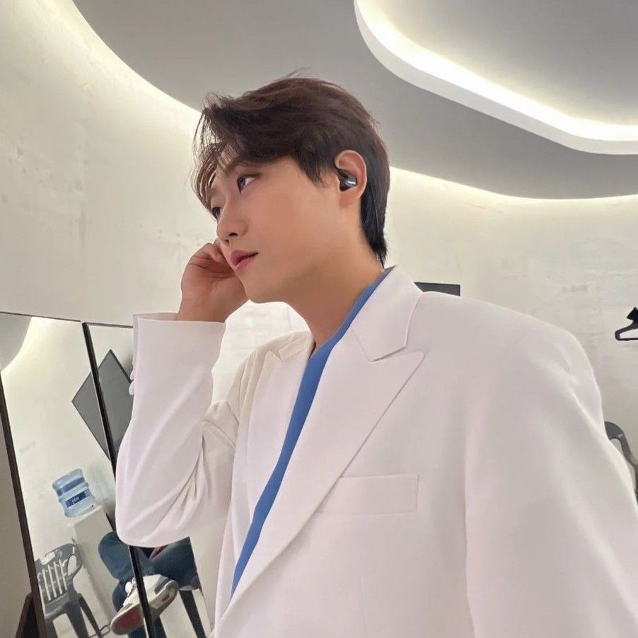 Recent activity shot of Min Soohyun