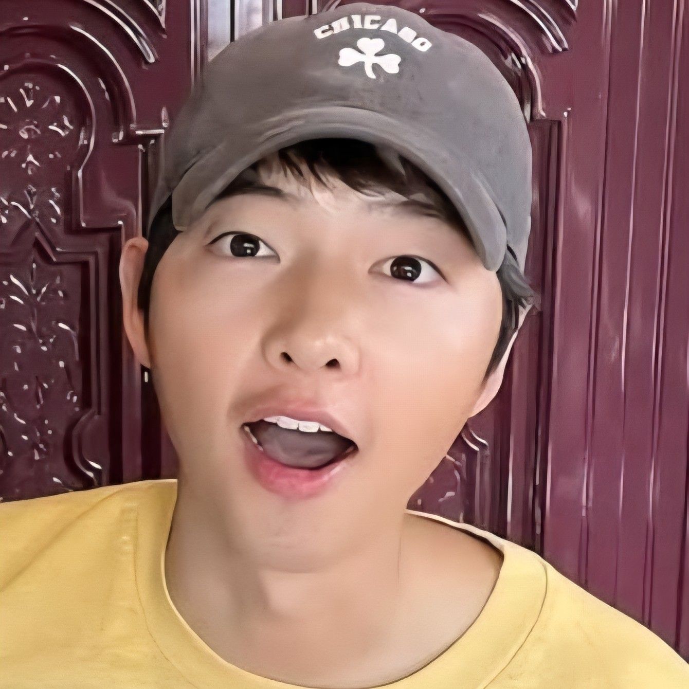 Recent activity shot of Song Joongki