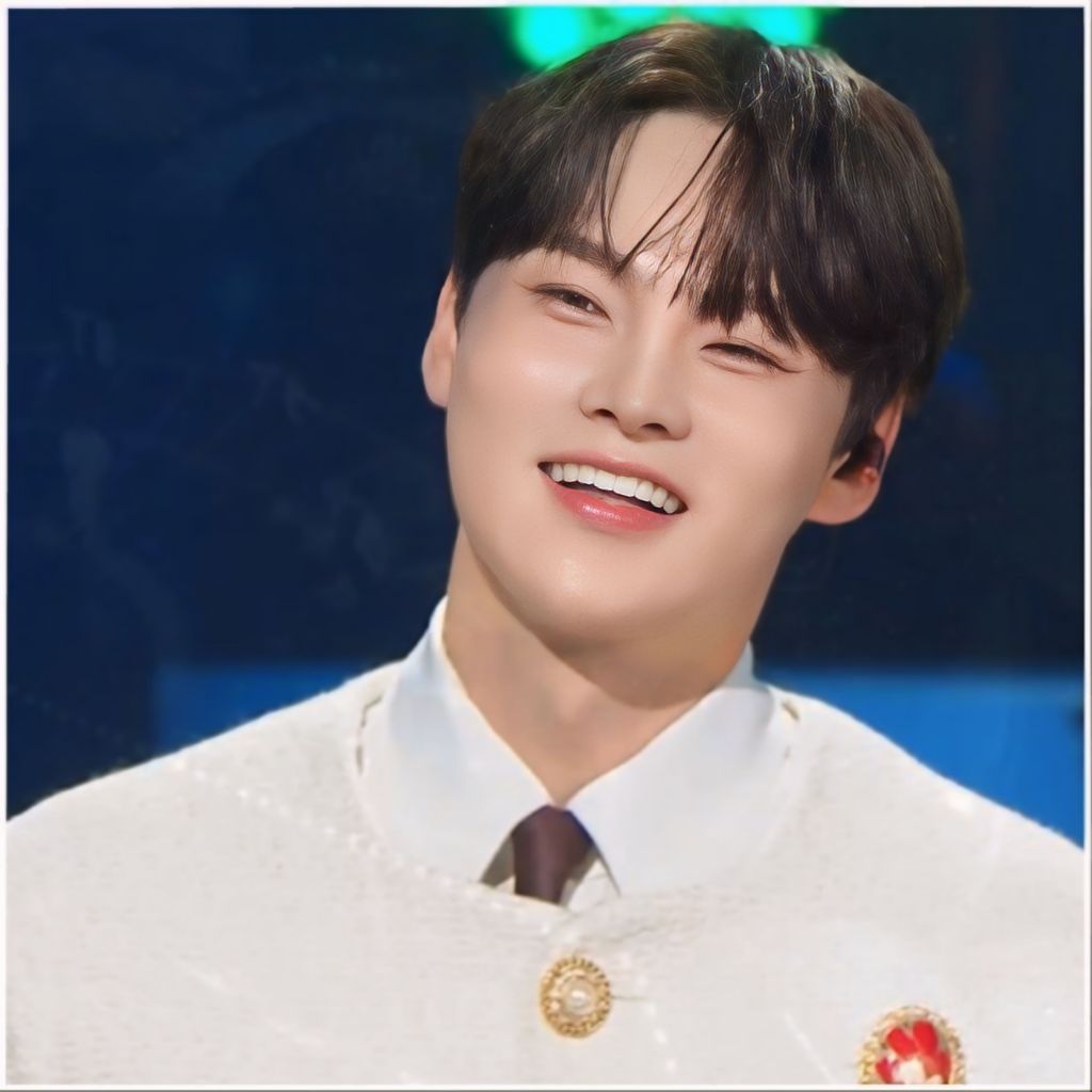 朴瑞镇的最新照片