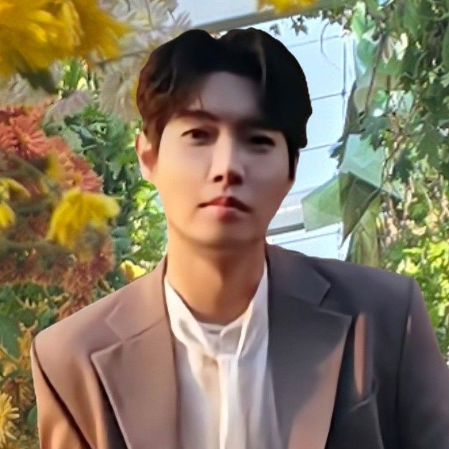 A moment captured by a fan of Son Taejin